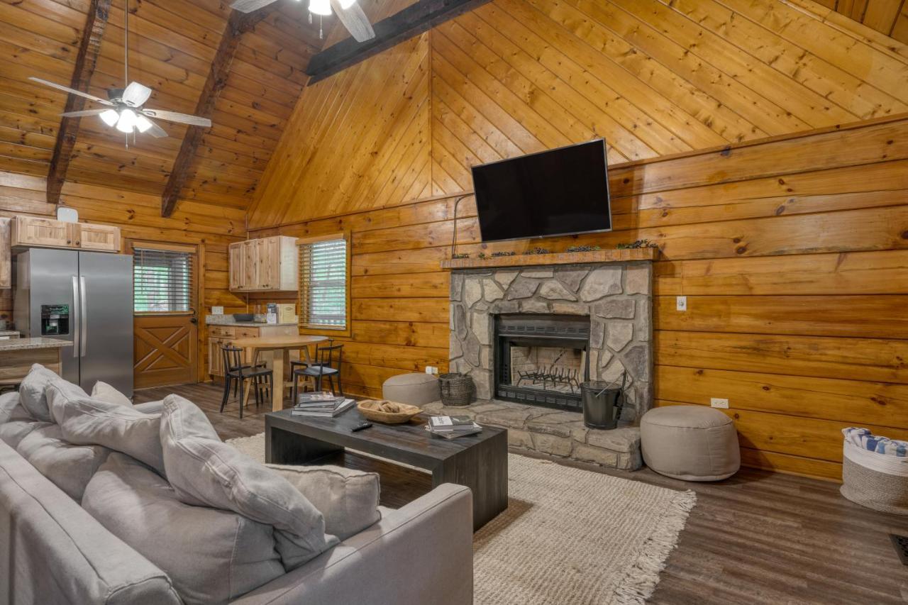 The Dudley Cabins By Avantstay Sevierville Exterior foto