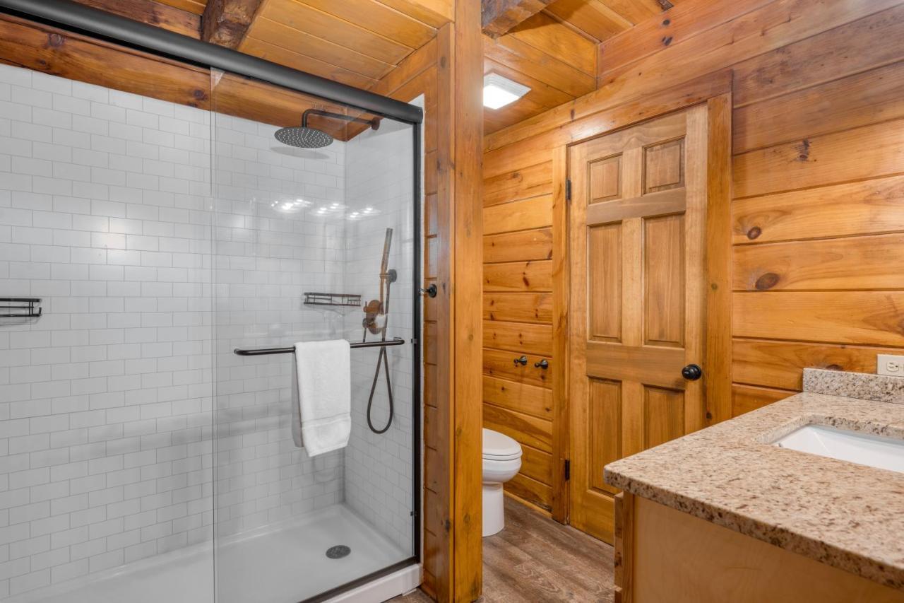The Dudley Cabins By Avantstay Sevierville Exterior foto