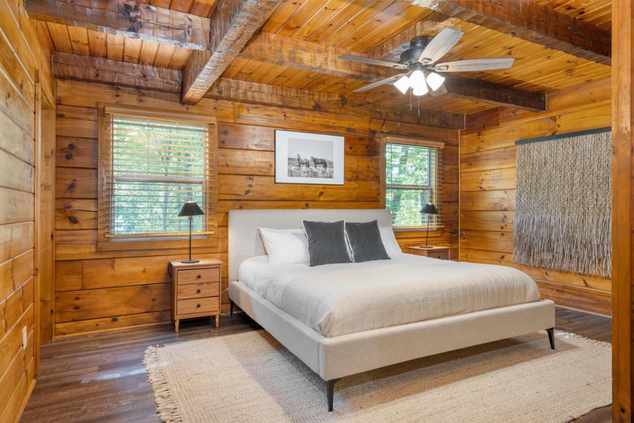 The Dudley Cabins By Avantstay Sevierville Exterior foto