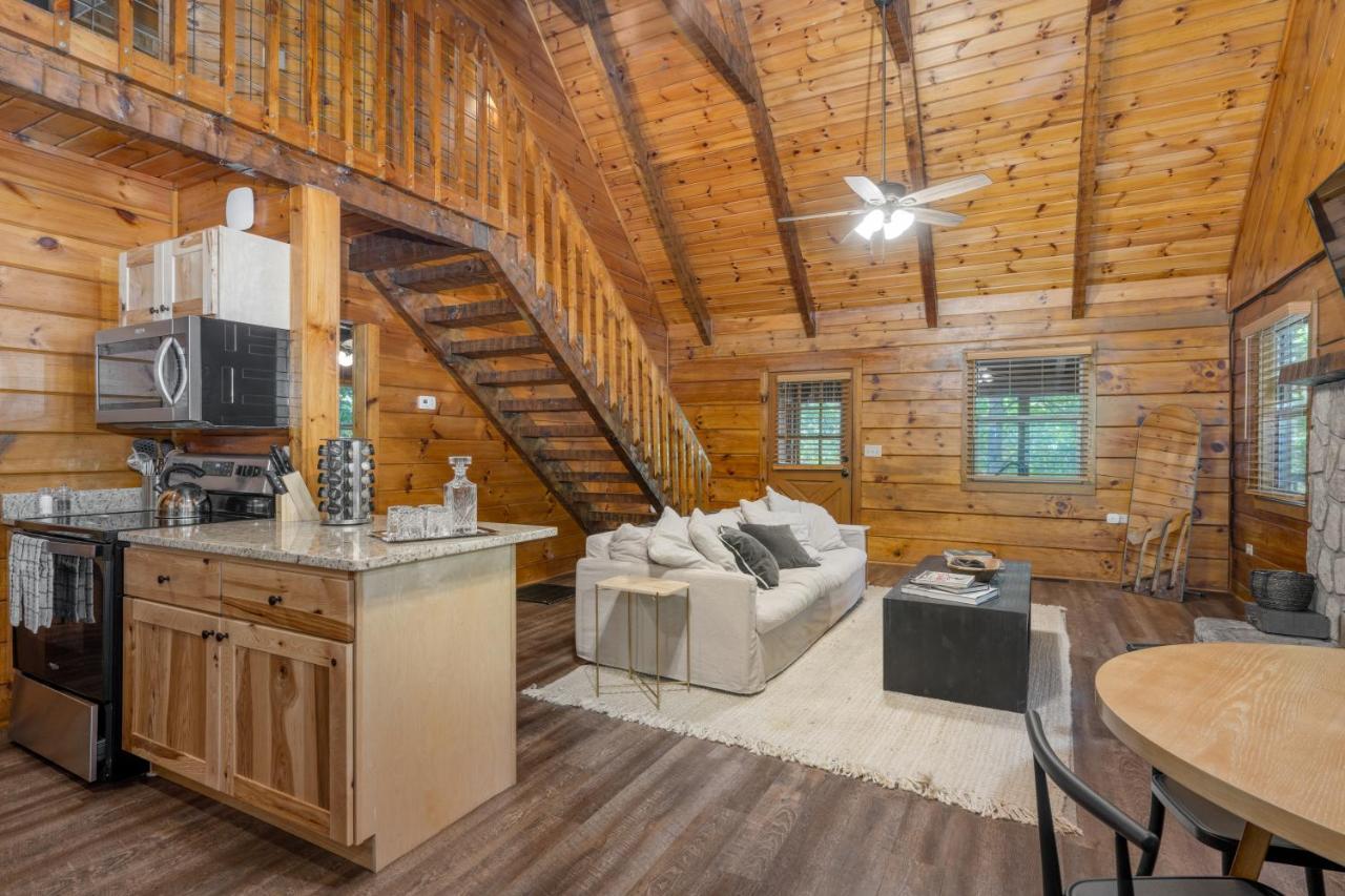 The Dudley Cabins By Avantstay Sevierville Exterior foto